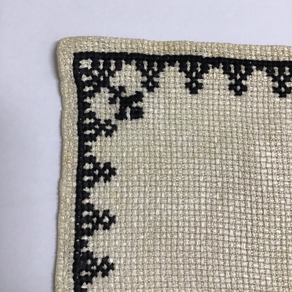 Americana Cross Stitch Sampler Colonial Pilgrim Doily Art Complete 11x12 Vintage - Picture 4 of 16